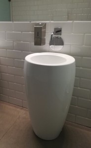 Modna łazienka – cała w bieli