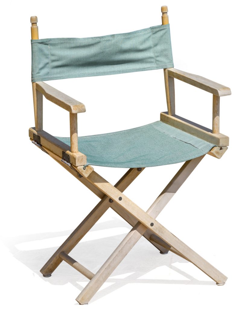 Krzesło reżyserskie – stylowy gadżet we wnętrzu