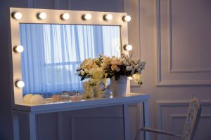 Toaletka kosmetyczna dla pani domu