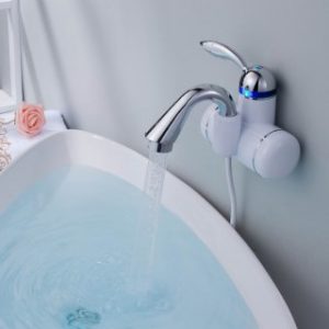 Elektryczny przepływowy ogrzewacz wody – sposób na ciepłą wodę