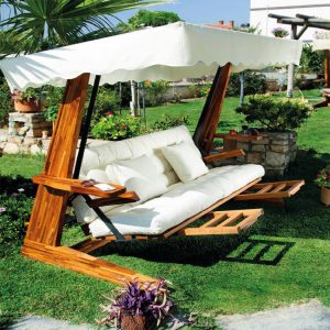 Huśtawki ogrodowe – pobujajmy się leniwie