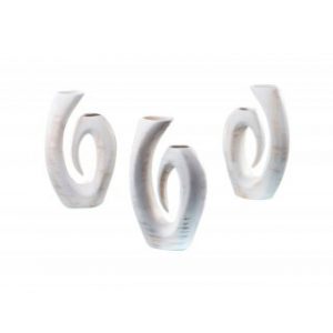 Taka zwykła gałązka w delikatnym wazonie