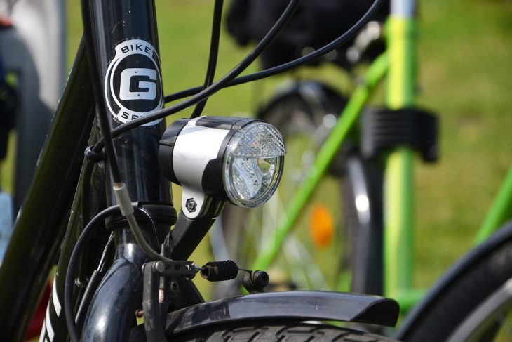 Oświetlenie rowerowe – wygoda i bezpieczeństwo